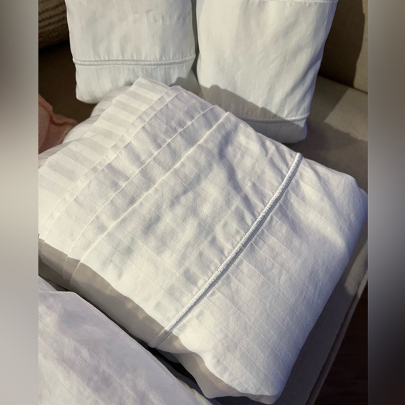 Fieldcrest White Stripe 400tc Queen Sheets - Picture 5 of 7